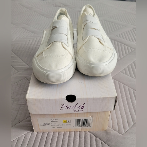 White color washed canvas shoes size 6 - Picture 4 of 4